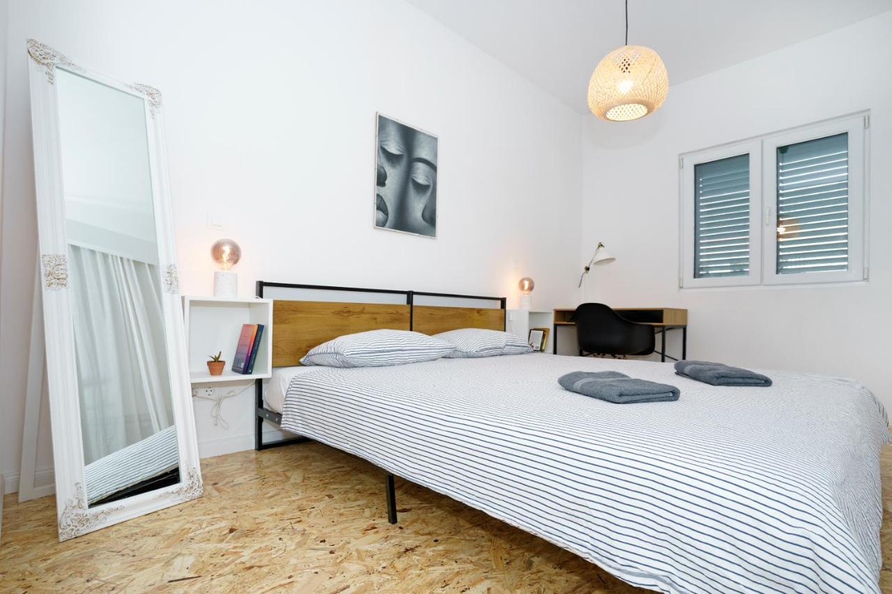 4-Star Apartments Bianco Kaštela Εξωτερικό φωτογραφία