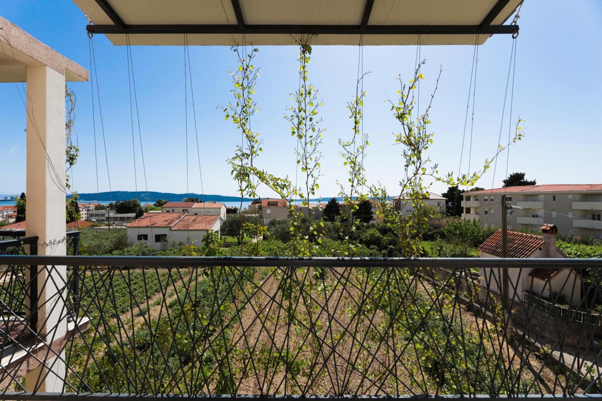 4-Star Apartments Bianco Kaštela Εξωτερικό φωτογραφία
